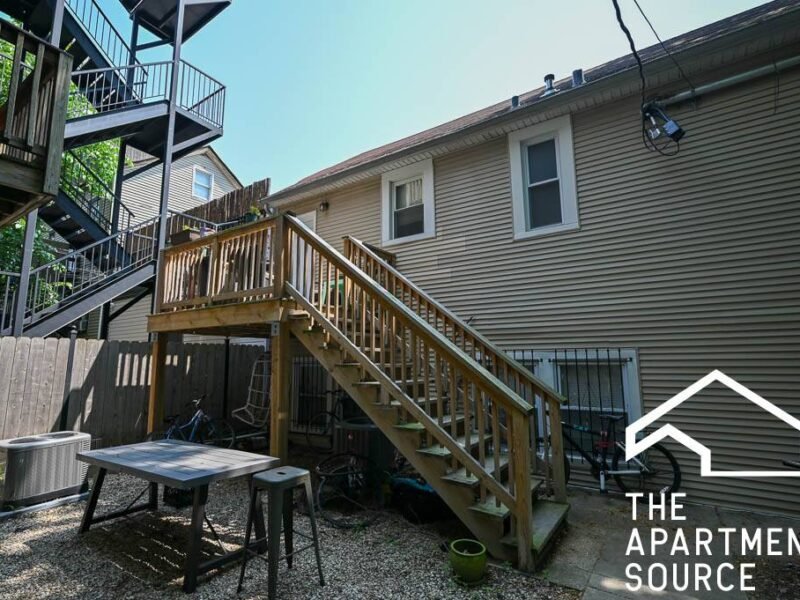 4br - 4BA2.5BA in Lincoln Park!